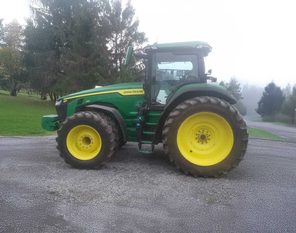 John Deere 310 8R Tractor